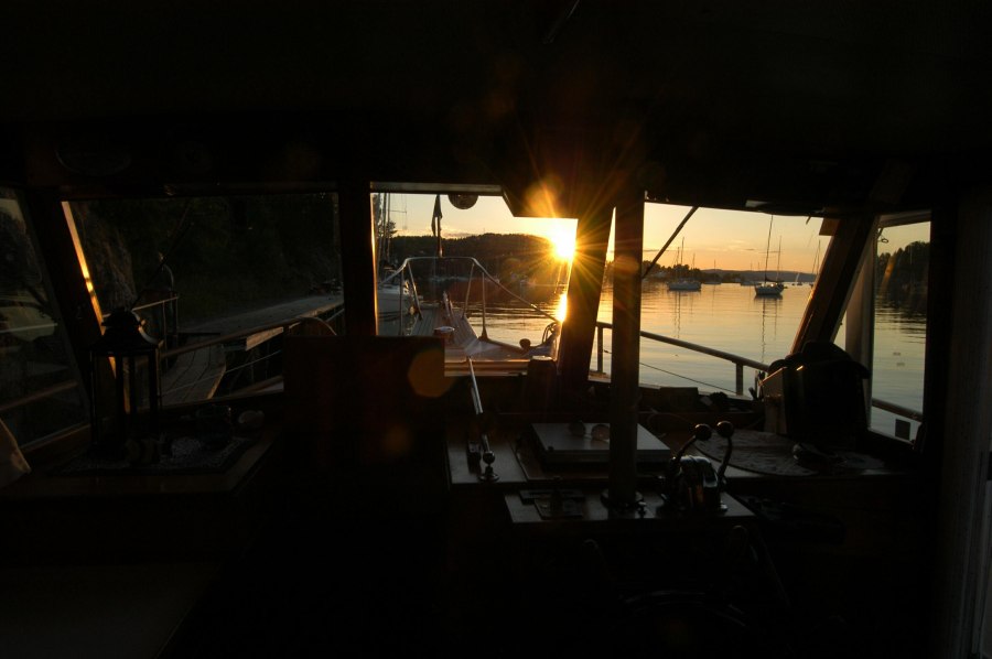 Astor, Grand Banks 36